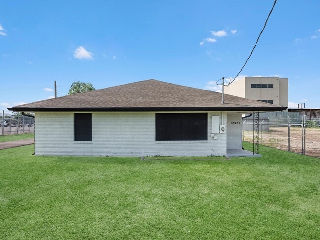 Photo - 12922 McNair St