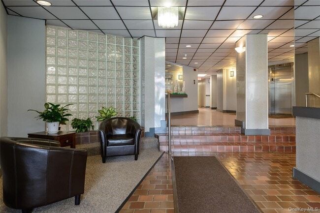 Photo - 135 Post Ave Unidad 5T