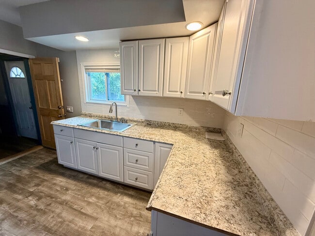 Photo - 43 Fruit Hill Ave Unit 1