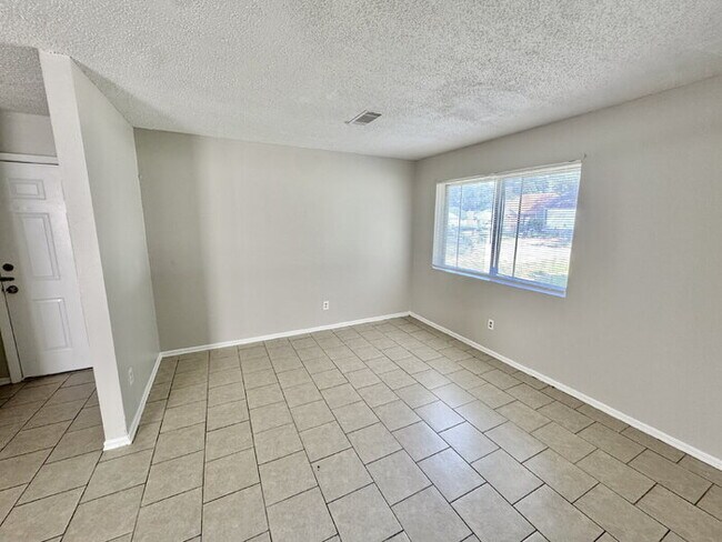 Photo - 4579 Buffer Dr