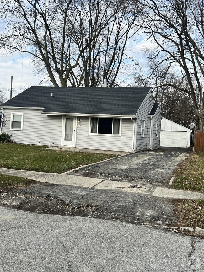 Building Photo - 1904 W Vaile Ave Rental