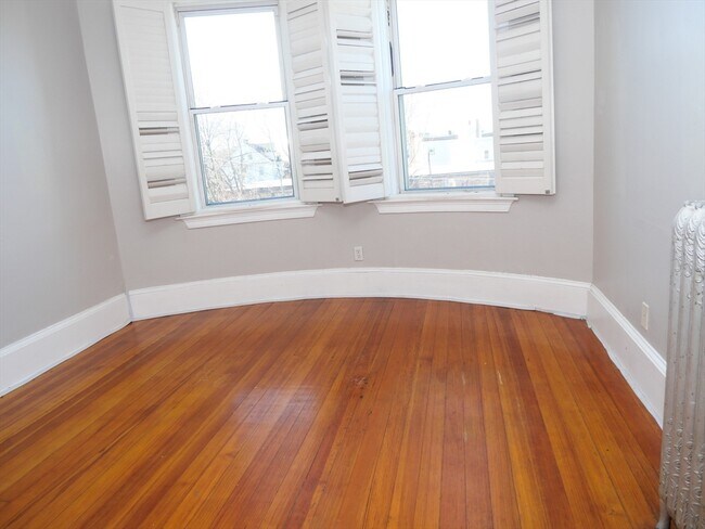 Photo - 16 Chestnut Hill Ave Unit 2