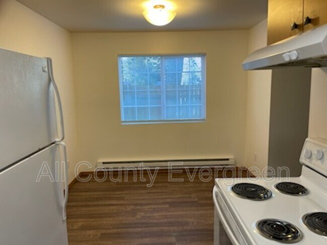 Photo - 2929 R St SE Unidad N3