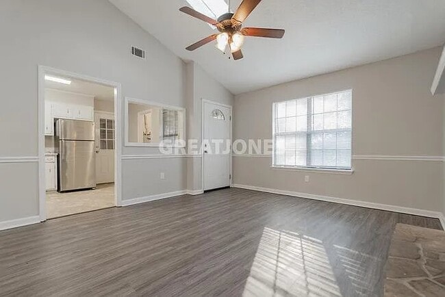 Photo - 3414 Aurelia Dr