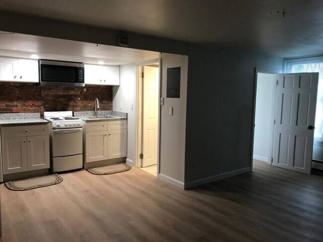 Photo - 10 Wigglesworth St Unidad Apartment 4