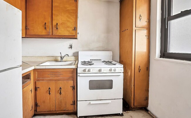 Photo - 61-45 98th St Unit 14