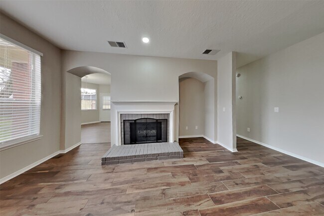 Photo - 19410 Kacey Ln Ct