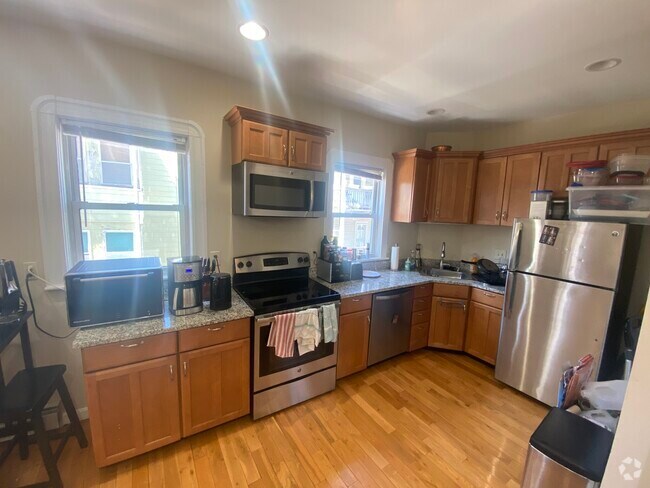 Building Photo - 9 Aberdeen Rd Unit #3 Rental