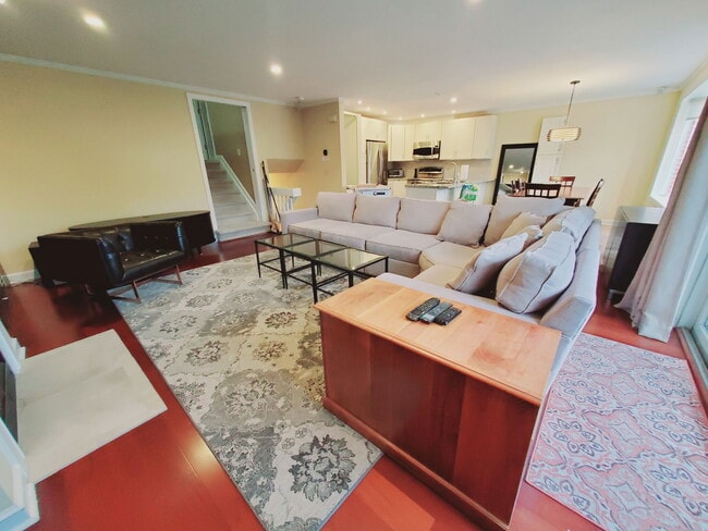 Photo - 101 Grove St