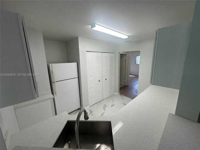 Photo - 3417 NW 44th St Unidad 206