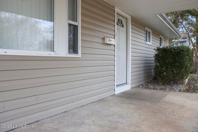 Photo - 284 Granvil Dr