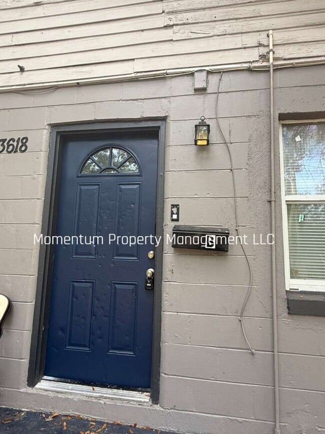 Photo - Cute 2/1 Duplex in Ybor City! Ask about our specials!! Apply for FREE This Holiday Season! Unit B