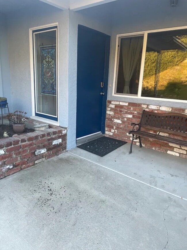 Photo - 2823 Cottingham St