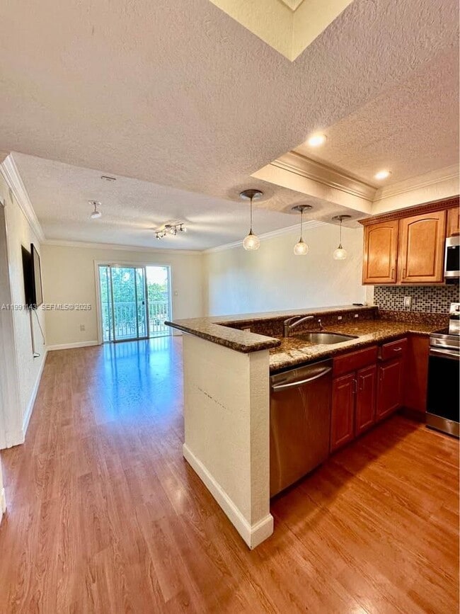 Photo - 151 NE 16th Ave Unidad 334