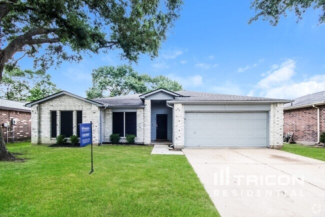 Building Photo - 7911 Bluff Trail Dr Rental
