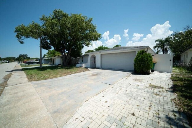 Photo - 8948 Lido Ln