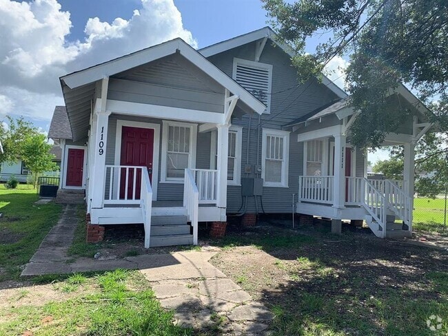 Building Photo - 1107 Avenue A Rental