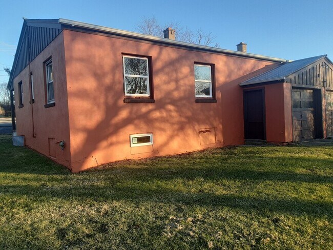 Photo - 1616 E Shore Dr Townhome