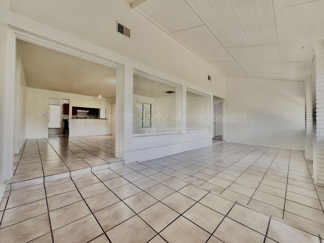 Photo - 708 Green Ct