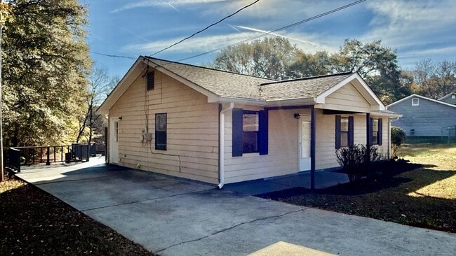 Photo - 110 Central Lake Dr