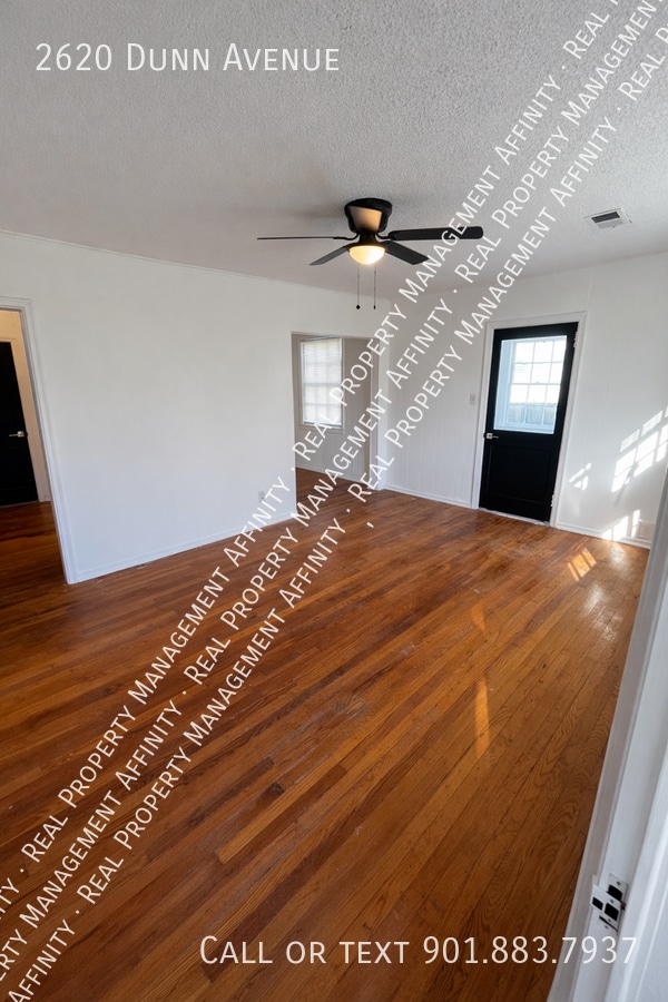 Photo - 2620 Dunn Ave