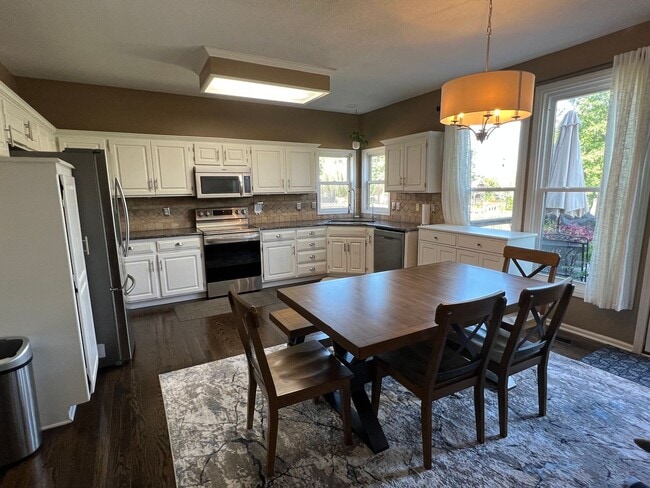 Photo - 3 BR/2.5BA | Newly Renovated Two-Story Single-Family Home on a Cul-de-Sac |  Fenced backyard !