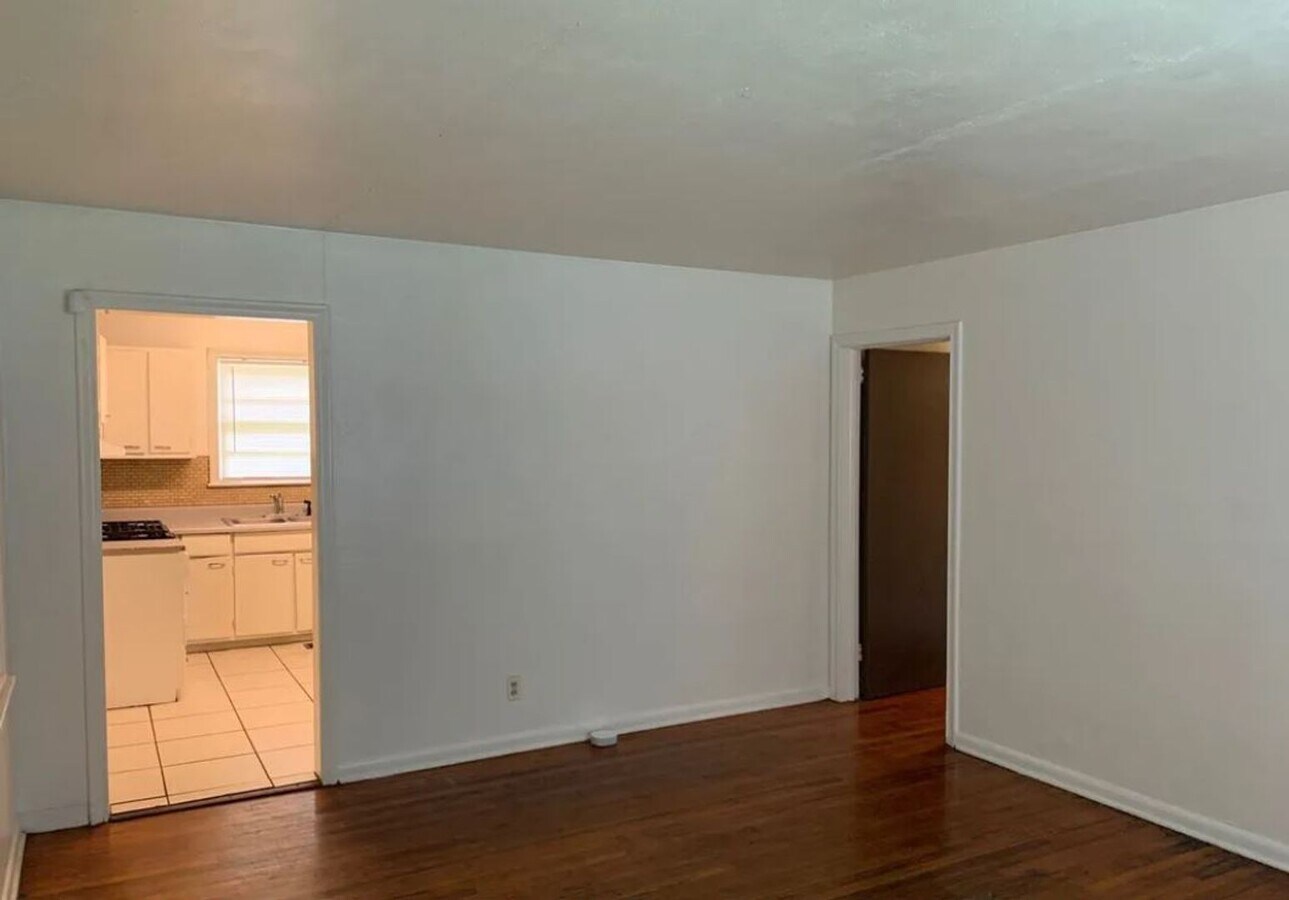 Photo - 1642 Sharkey St Unidad 1  - A