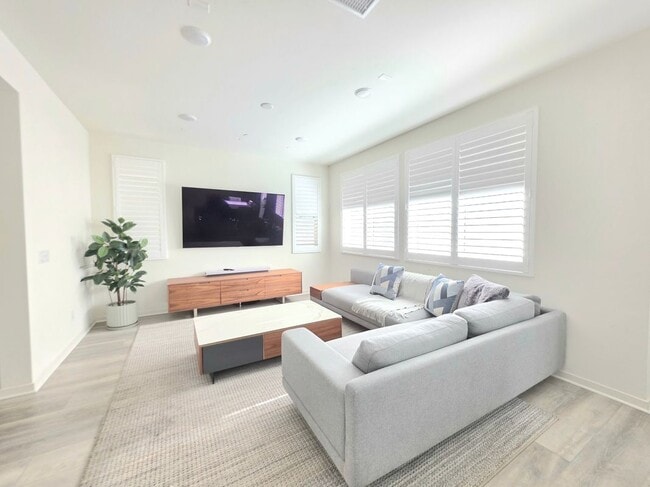 Photo - 1612 Ruedy Pl Casa