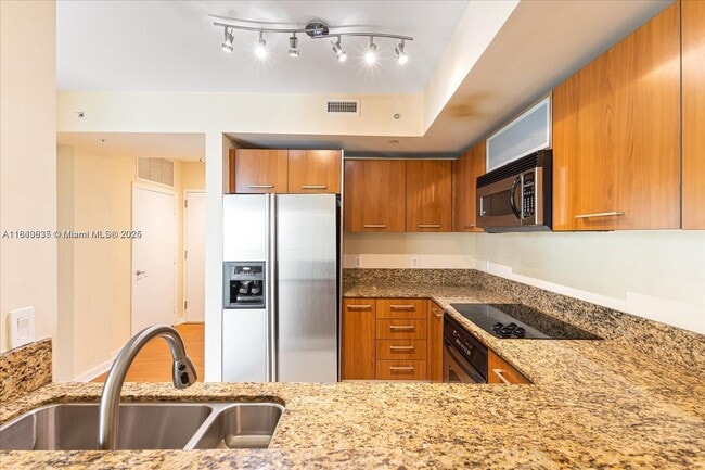 Building Photo - 9055 SW 73rd Ct Unit 2108 Rental