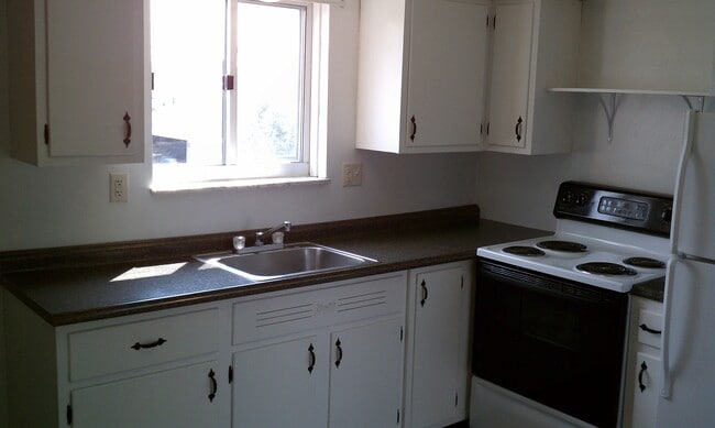Building Photo - 618 Wirsing Ave Unit 614 Rental