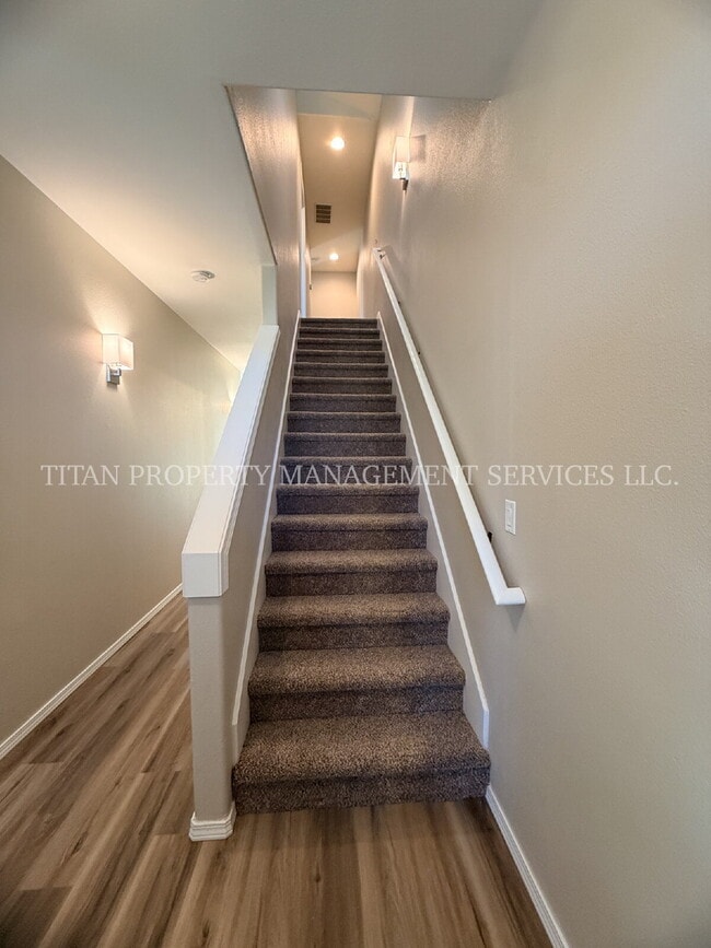 Building Photo - Charming Hillsboro Rental – Spacious, Comfortable, and Convenient