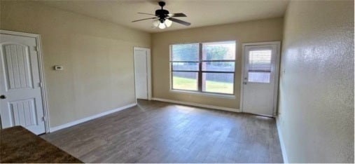 Photo - 107 Creekside Dr