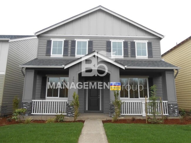 Building Photo - Newer NW Portland/Bethany Home Located In Abby Creek!