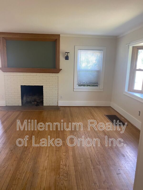 Photo - 65 Chippewa Rd