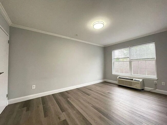 Building Photo - 51 12th Ave Unit 205