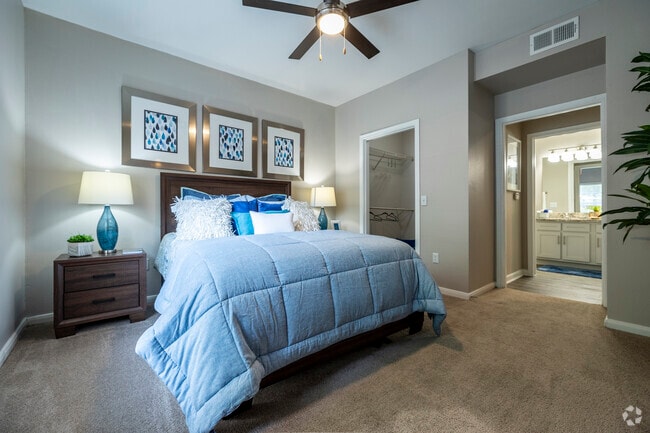 1BR/1BA, 656 - Bedroom