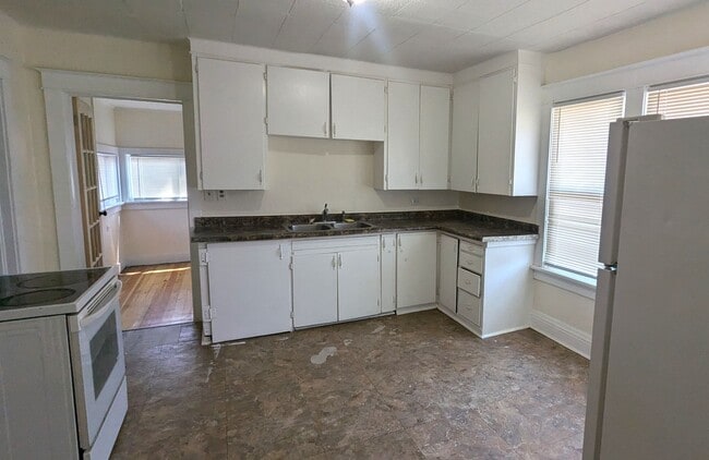 Photo - 1784 Hoyt St