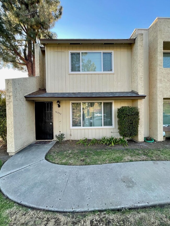 2 Bed-1.5 Bath Two Story Condo in Santee - 2 Bed-1.5 Bath Two Story Condo in Santee