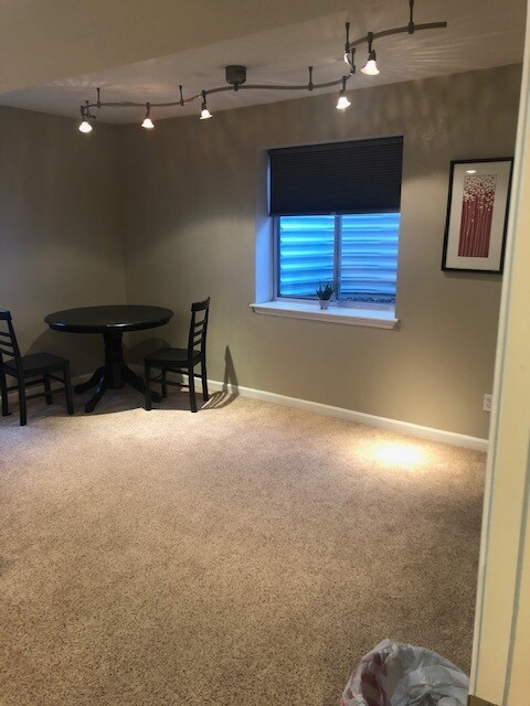 Photo - 6142 Dunraven Rd Unidad Basement studio