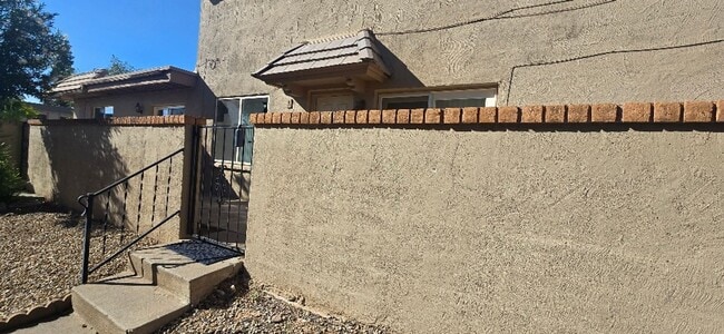 Building Photo - uccdob Unit uccdob