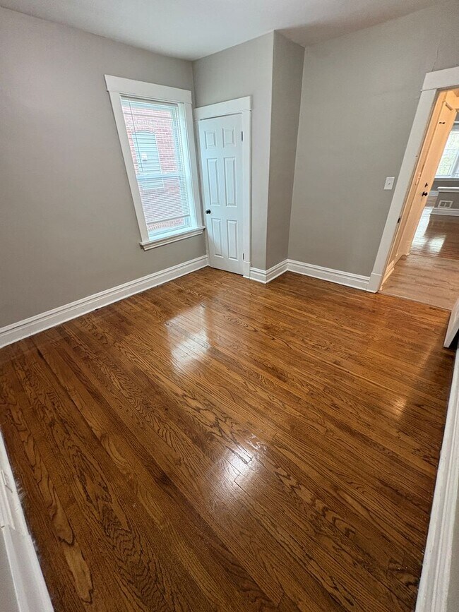 Photo - Christy 1 Unit 1st Fl