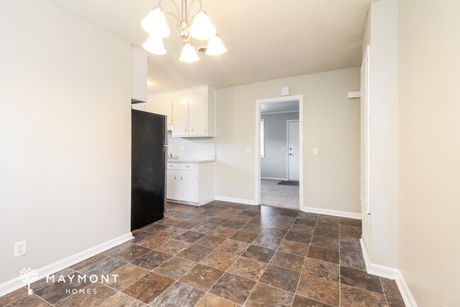 Photo - 604 Mockernut Ln