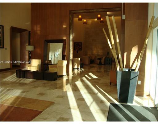 Photo - 31 SE 5th St Unidad 1210