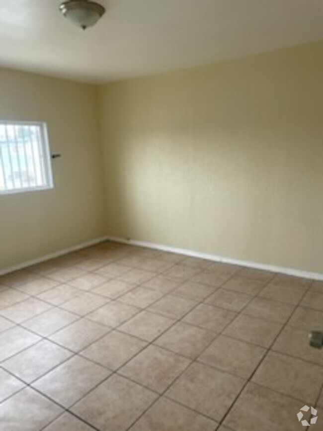 Building Photo - 75th Street, Los Angeles CA 90001 Unit 3 Rental