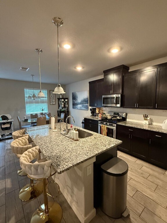 Photo - 740 Ft Leonard