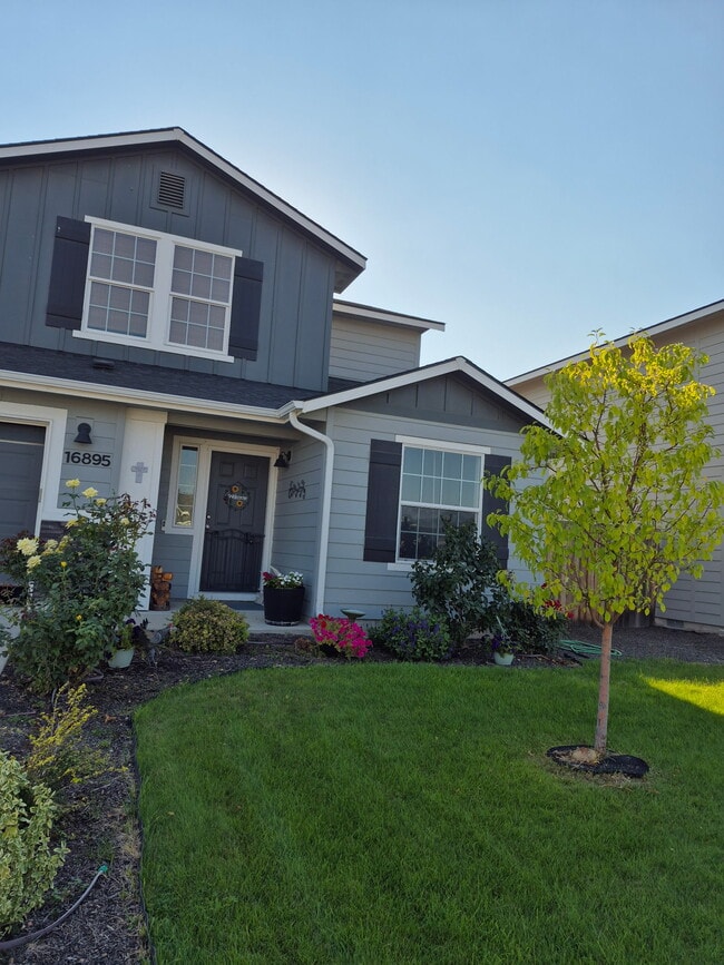 Building Photo - 16895 Chambers Way Rental