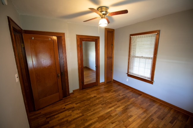 Photo - 810 Illinois Ave