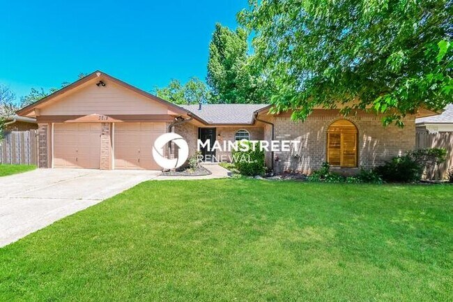 Photo - 3 Bedroom Pet-Friendly Home in EDMOND, OK ...