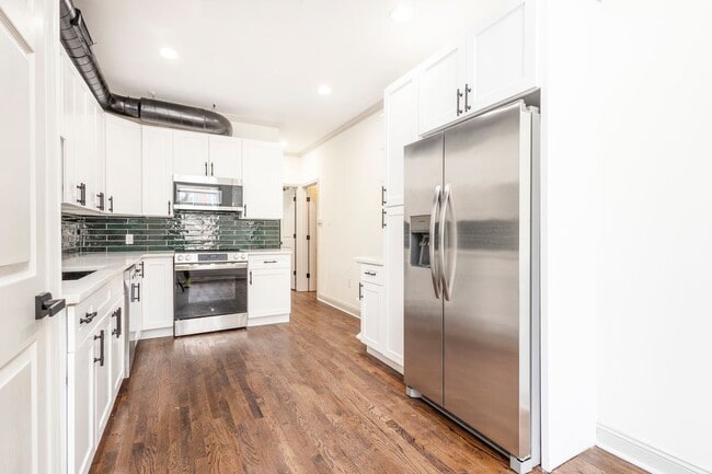 Building Photo - 2335 N 30th St Unit 2335 N 30th Street