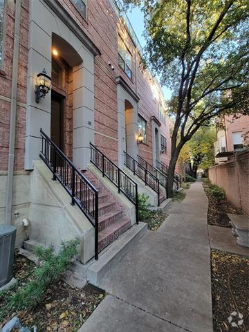 Building Photo - 1500 Pecos St Rental